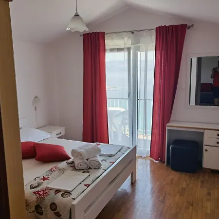 And By The Sea Trpanj, Peljesac - 258 בית הארחה